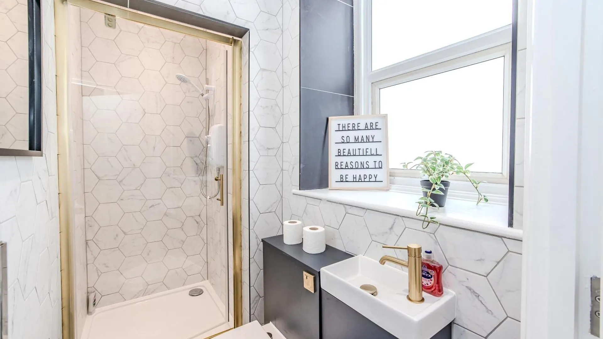 Cosy City Central Studio Apartment Near Brighton Beach
